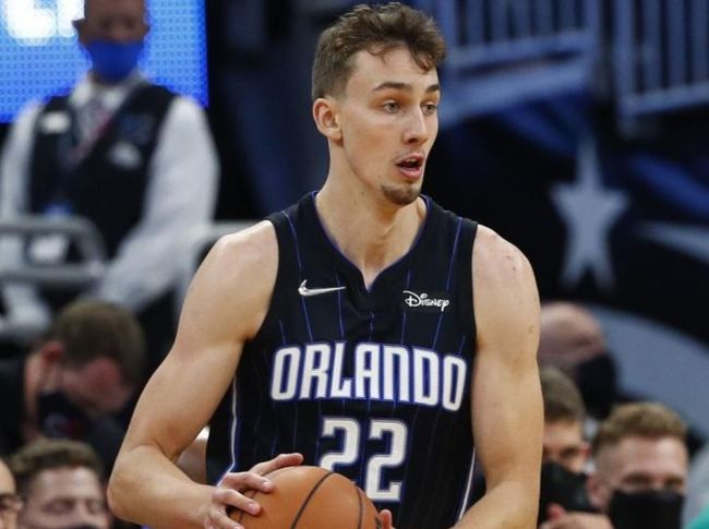 比赛中不仅 比赛中不仅