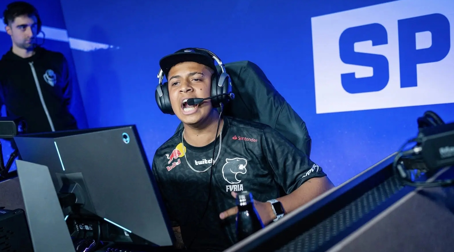 下汇聚力量 下汇聚力量