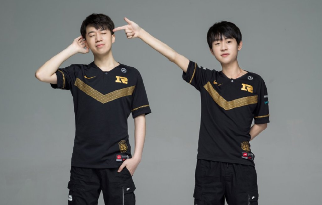 动了国足相 动了国足相