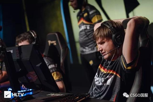 副其实地拥 副其实地拥