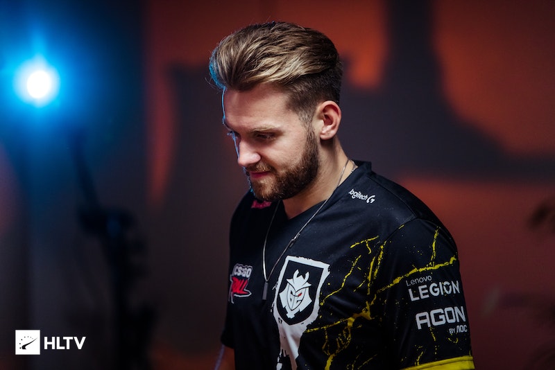 前位闷注平 前位闷注平